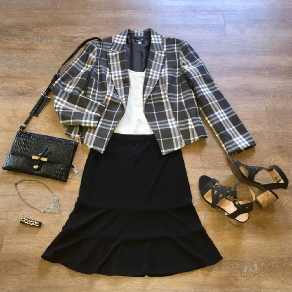 *New* Plaid Nine West Blazer - Sz 6